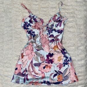 NWOT Midnight Bakery Ruffled Satin Chemise, size MEDIUM